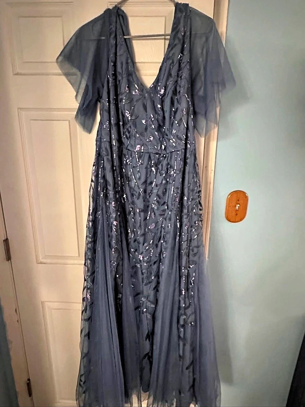 Ever-Pretty Embroidered Sequin V-Neck Tulle Formal Dress with Flutter Sleeves